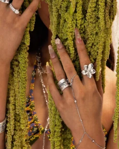 Bague Florale Texturée en Argent