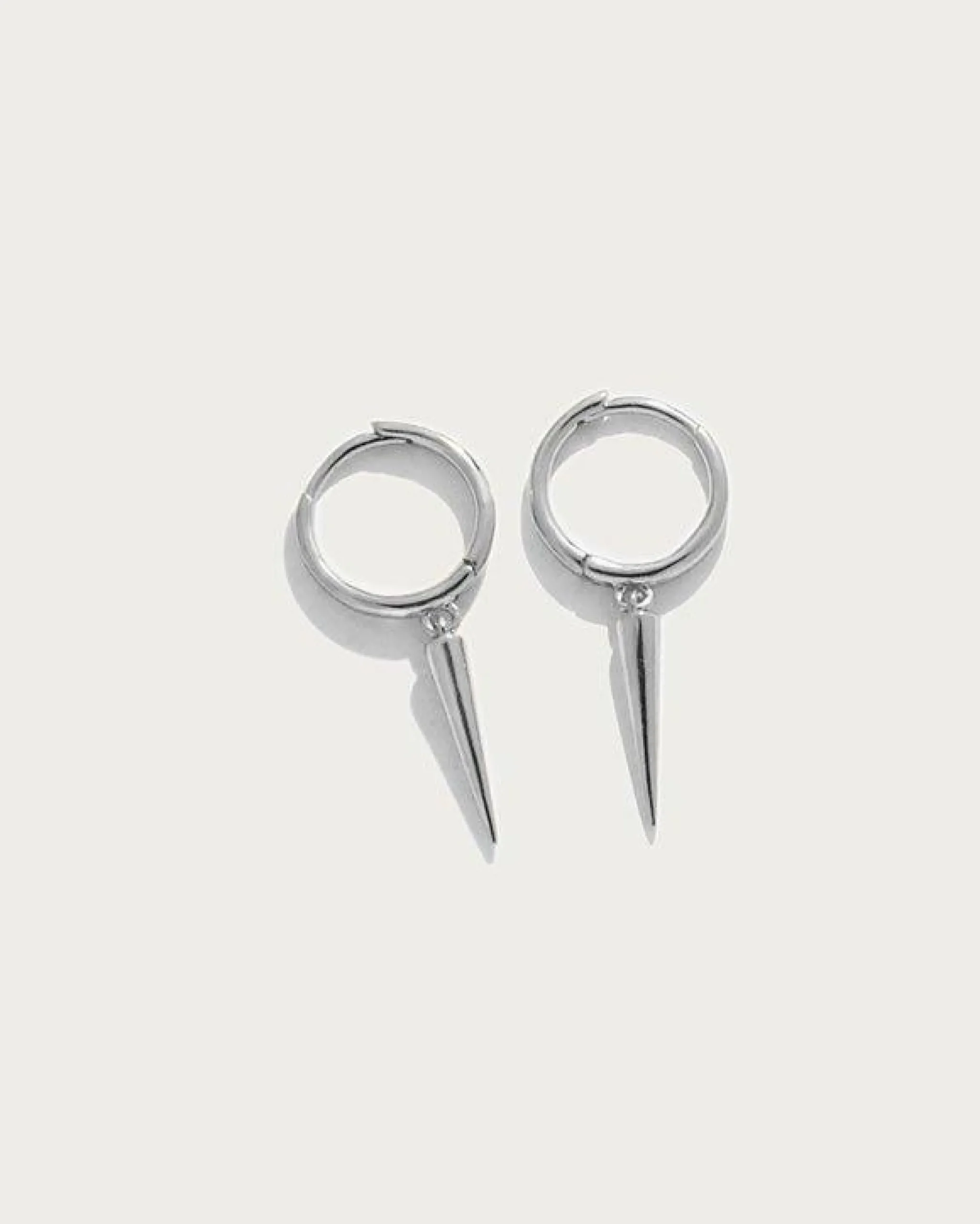 Boucles d'Oreilles À Pointes En Argent