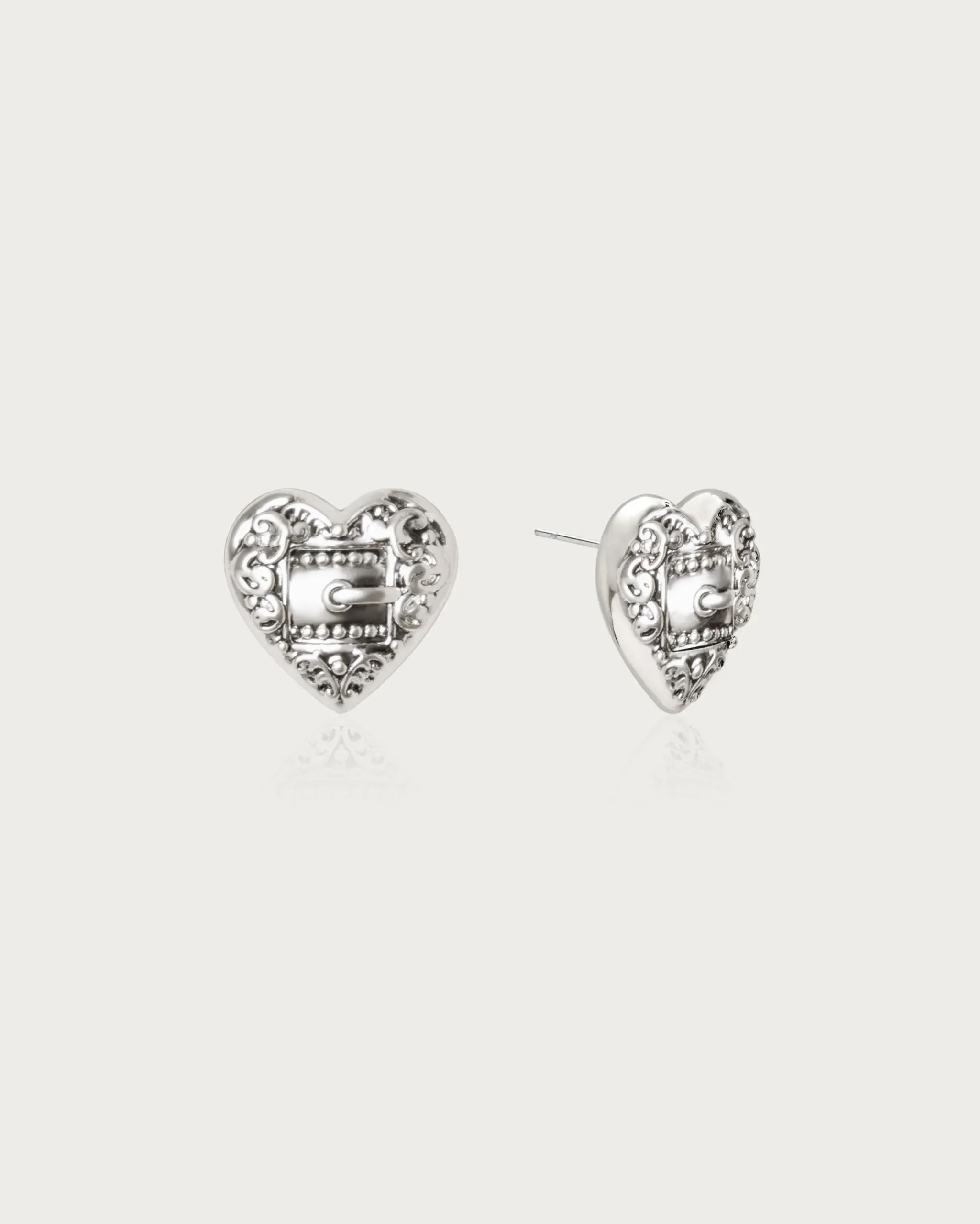 Boucles D'oreilles Clous Cœur ceinturées