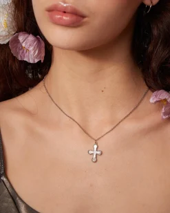 Collier À Pendentif Mini Croix En Argent