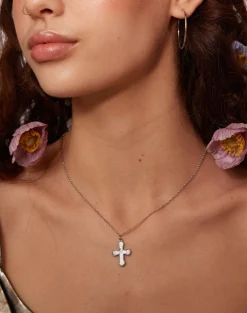 Collier À Pendentif Mini Croix En Argent
