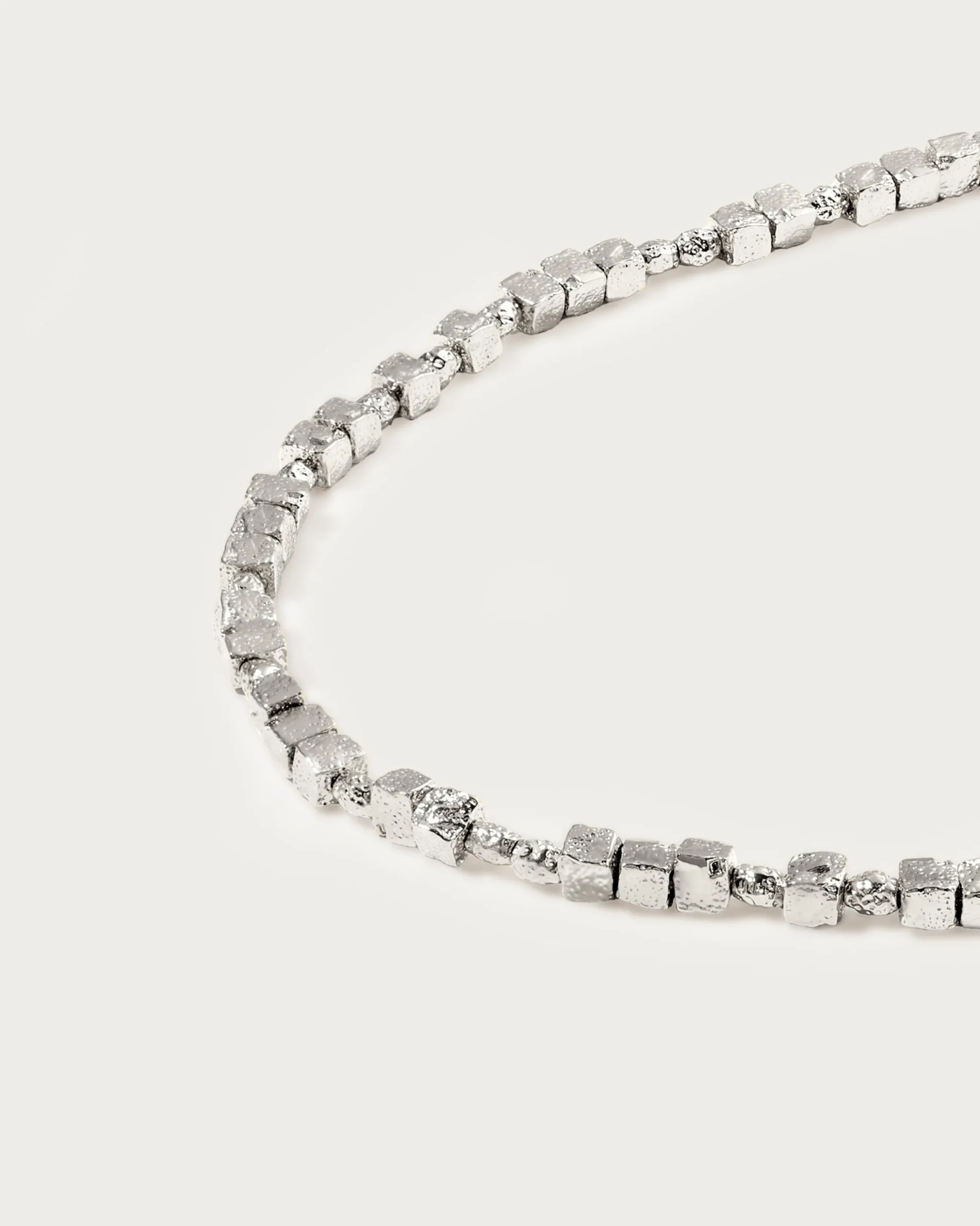 Collier Carré Texturé en Argent